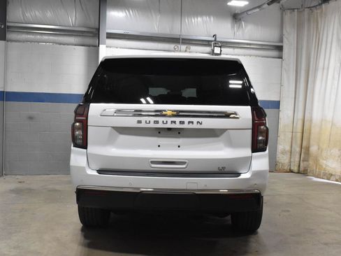 Used 2024 Chevrolet Suburban LT w/ LT Signature Package AWD/4WD image 24