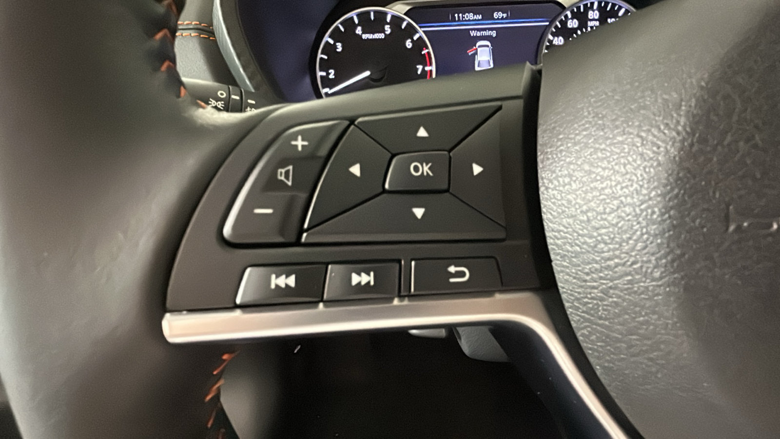Used 2023 Nissan Sentra SR FWD image 20