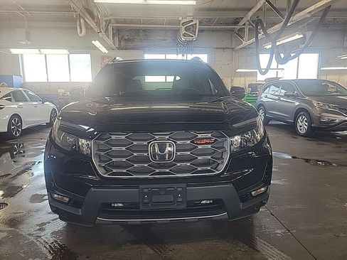 Used 2023 Honda Passport TrailSport image 8