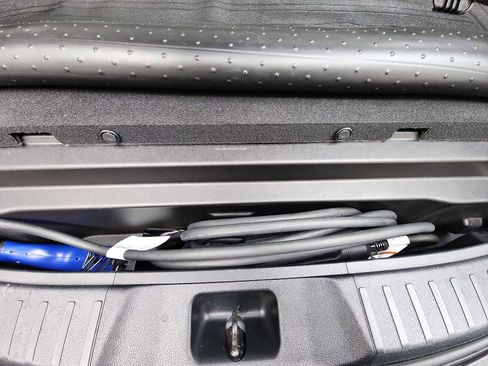 Used 2020 Toyota Prius Prime Limited image 25