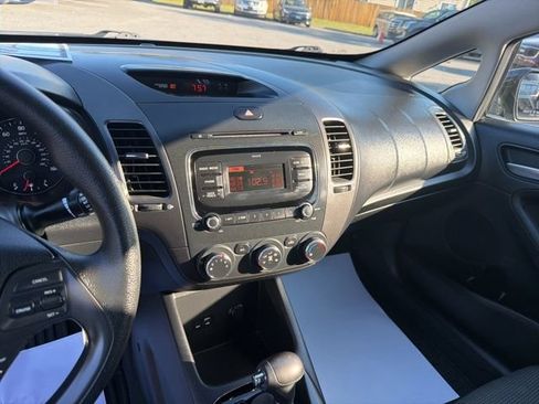 Used 2018 Kia Forte LX FWD image 20