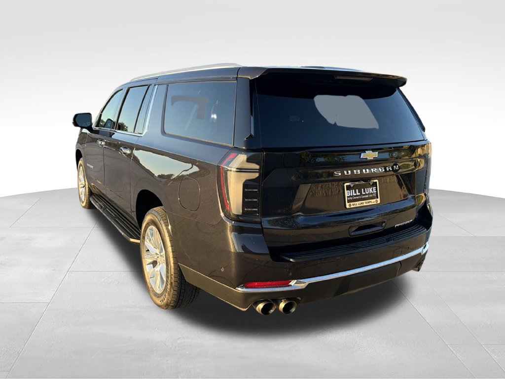 Used 2025 Chevrolet Suburban Premier AWD/4WD image 9