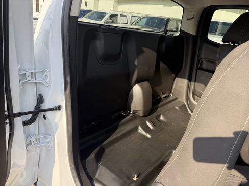 Used 2022 Chevrolet Colorado LT w/ Fleet Safety Package RWD image 14