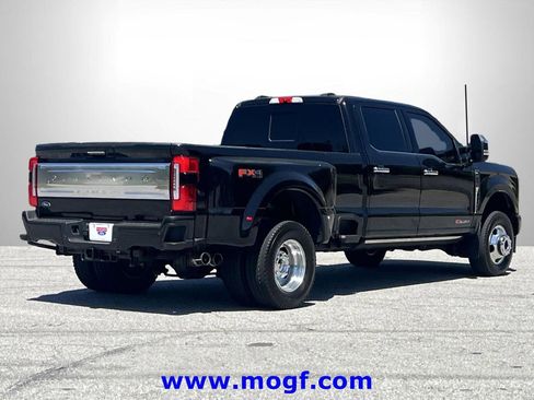 Used 2024 Ford F350 Platinum AWD/4WD image 3