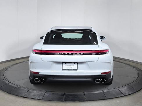 New 2025 Porsche Panamera image 6