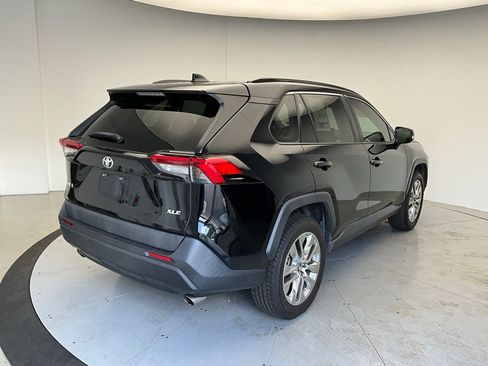 Used 2019 Toyota RAV4 XLE Premium w/ Cold Weather Package FWD image 3