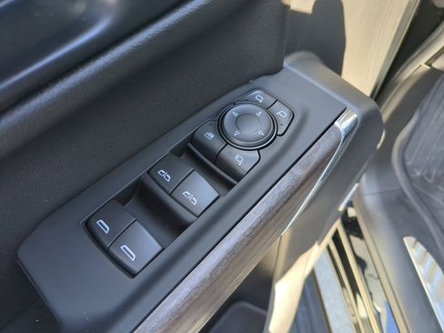 Used 2021 GMC Sierra 1500 Denali w/ Denali Premium Package image 18