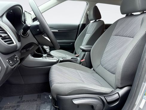 Used 2023 Kia Seltos LX image 11