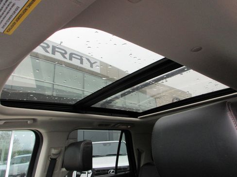 Used 2021 Ford Expedition Platinum AWD/4WD image 18