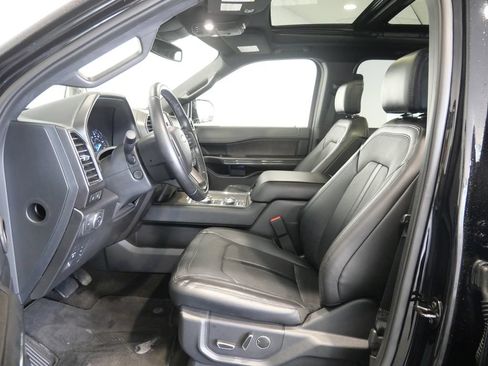 Used 2020 Ford Expedition Limited w/ Equipment Group 302A AWD/4WD image 15