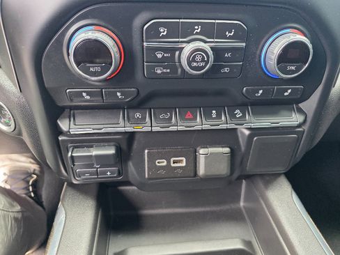 Used 2022 Chevrolet Silverado 1500 RST AWD/4WD image 20