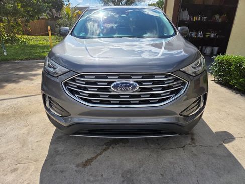 Used 2021 Ford Edge SEL w/ Convenience Package image 3