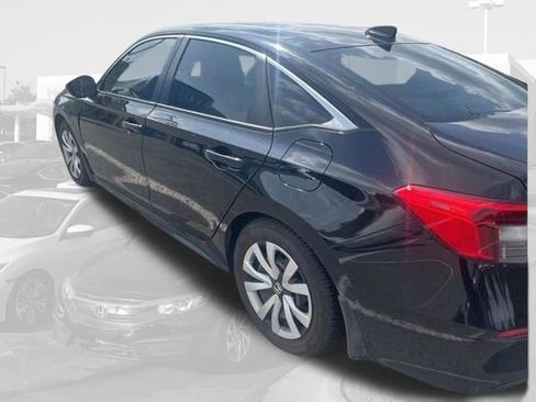 Used 2023 Honda Civic LX image 4
