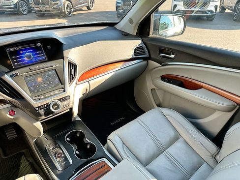 Used 2017 Acura MDX SH-AWD w/ Advance Package image 20