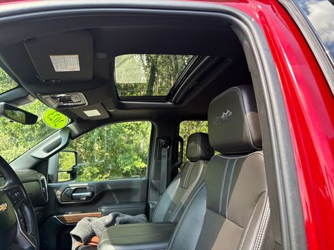 Used 2023 Chevrolet Silverado 2500 High Country AWD/4WD image 31