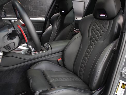 Used 2026 BMW X5 M Competition w/ Executive Package image 38