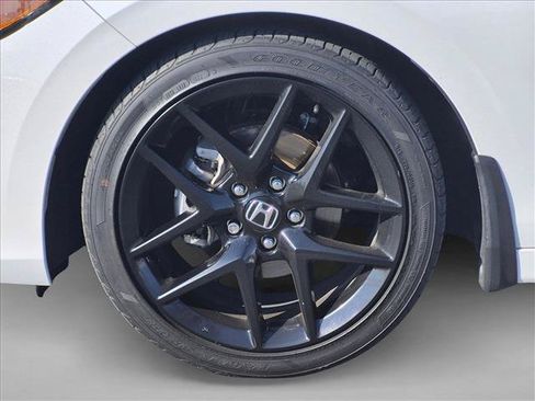 Used 2022 Honda Civic Sport image 16