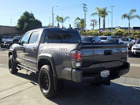 Used 2022 Toyota Tacoma TRD Pro image 3