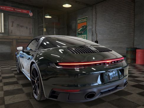 Used 2024 Porsche 911 Targa 4 GTS image 5