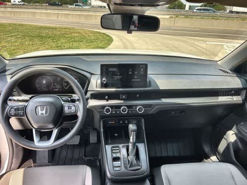 Used 2026 Honda CR-V LX image 15