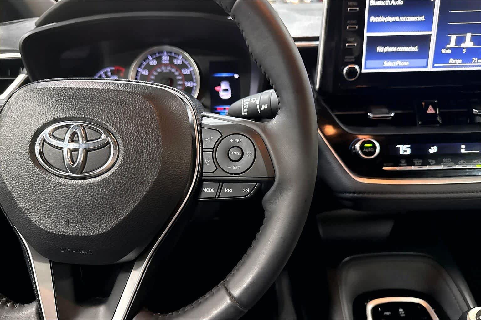 Used 2020 Toyota Corolla SE FWD image 25