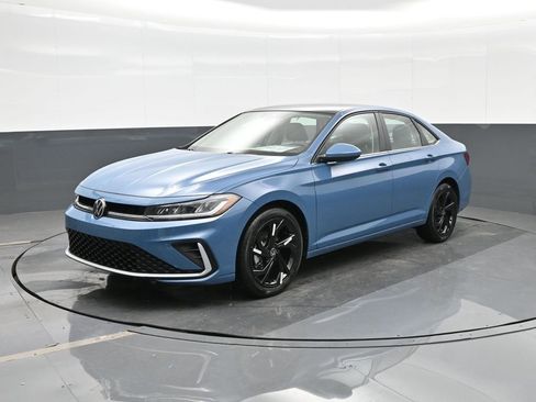 New 2026 Volkswagen Jetta SE image 5