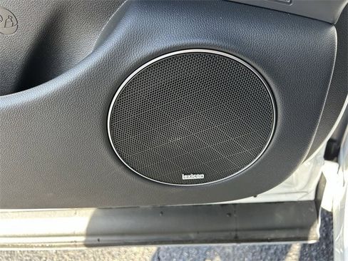 Used 2025 Genesis GV70 3.5T Sport w/ Sport Advanced Package image 21