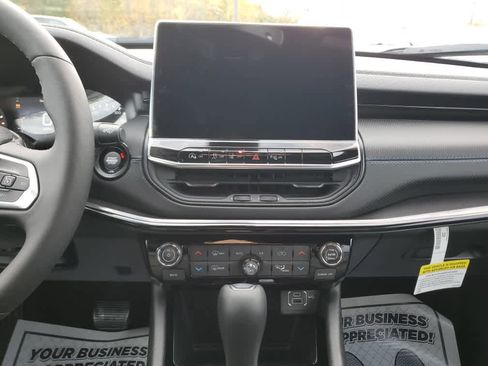 New 2026 Jeep Compass Limited image 20