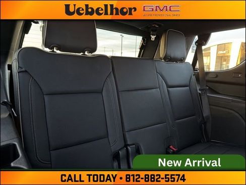 Used 2021 GMC Yukon SLT w/ SLT Luxury Plus Package image 8