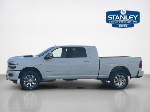 New 2026 RAM 2500 Laramie w/ Sport Appearance Package AWD/4WD image 4
