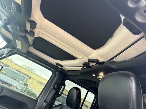 Used 2020 Jeep Wrangler Unlimited Rubicon image 20
