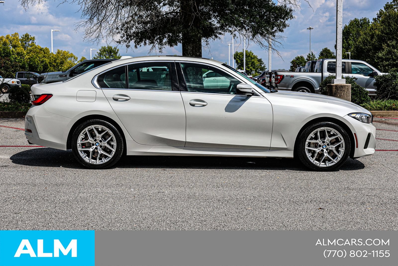 Used 2025 BMW 330i Sedan w/ Convenience Package RWD image 10