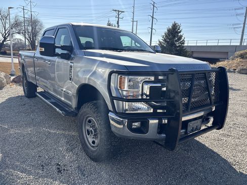 Used 2020 Ford F350 XLT w/ XLT Premium Package image 8