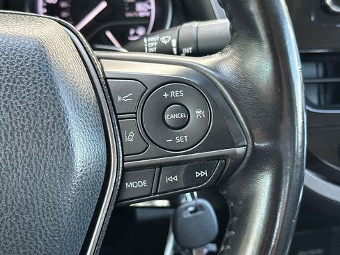 Used 2021 Toyota Camry SE FWD image 24