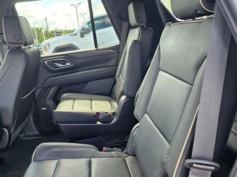 Used 2023 GMC Yukon SLT w/ SLT Premium Package AWD/4WD image 20