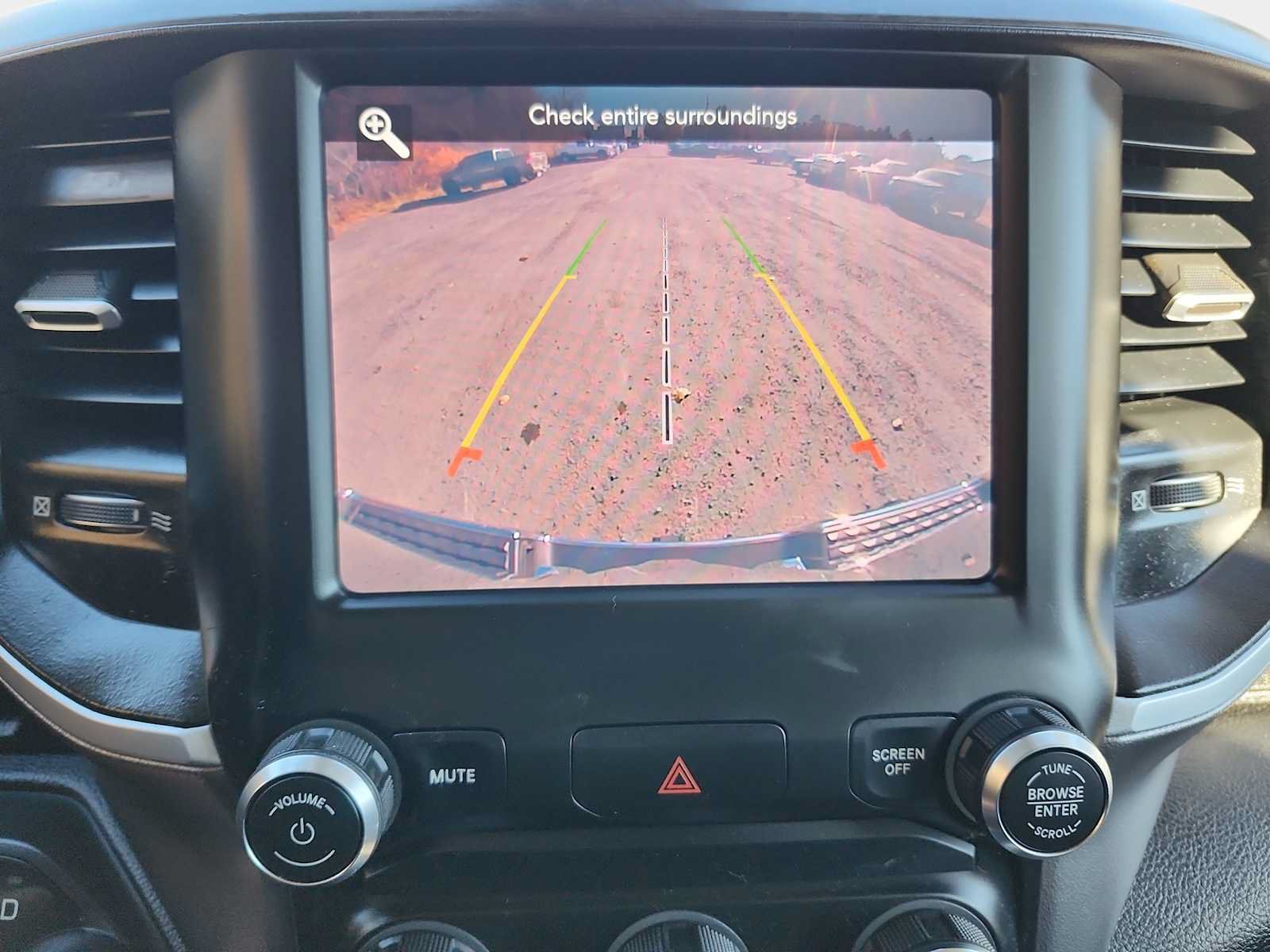 Used 2019 RAM 1500 Big Horn AWD/4WD image 14