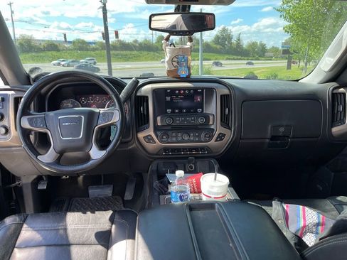 Used 2014 GMC Sierra 1500 Denali w/ Suspension Package, Off-Road image 11