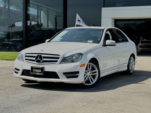 Used 2013 Mercedes-Benz C 250 Sedan image 2
