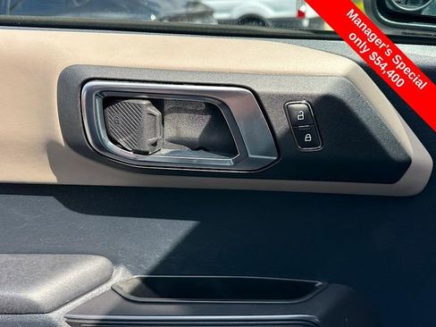 Used 2024 Ford Bronco Wildtrak image 17