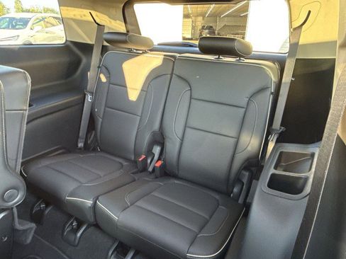 Used 2018 GMC Acadia Denali w/ Technology Package image 26