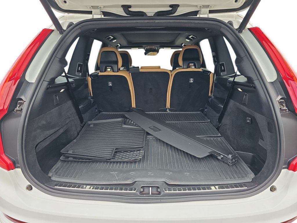 Used 2018 Volvo XC90 T6 Momentum w/ Convenience Package AWD/4WD image 30