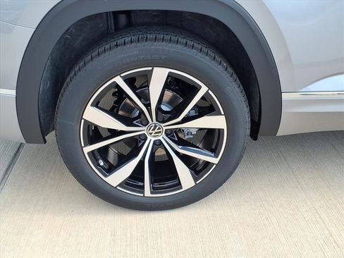 New 2026 Volkswagen Atlas SEL Premium R-Line AWD/4WD image 5