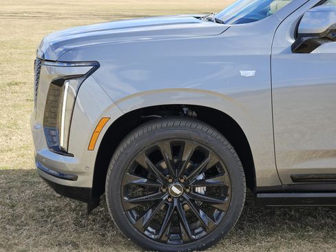 New 2026 Cadillac Escalade Platinum Sport w/ LPO, ONYX Package image 6