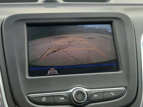 Used 2020 Chevrolet Equinox LS w/ LS Convenience Package FWD image 25