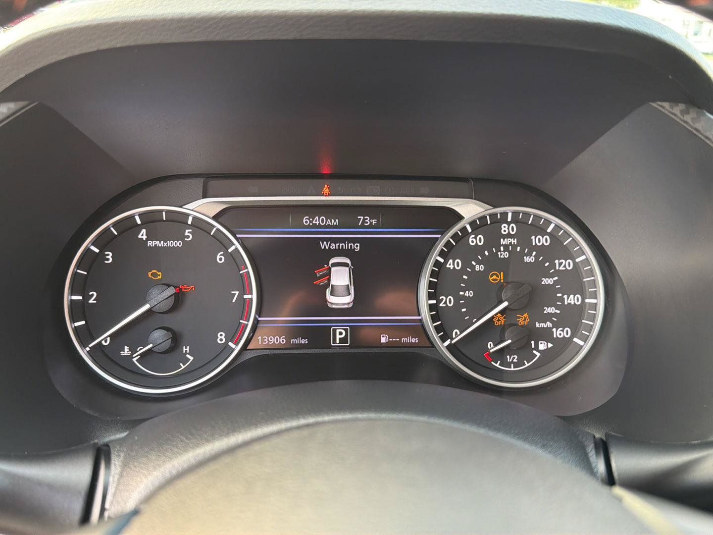Used 2024 Nissan Sentra SR FWD image 23