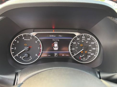Used 2024 Nissan Sentra SR FWD image 23