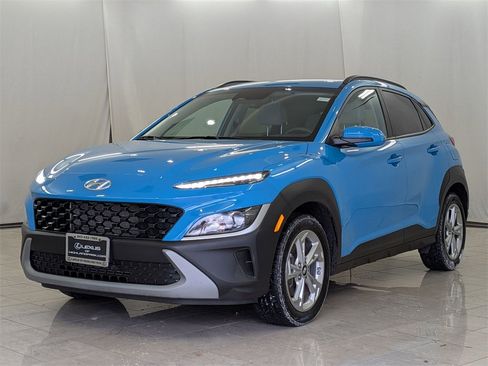 Used 2023 Hyundai Kona SEL w/ Cargo Package image 4