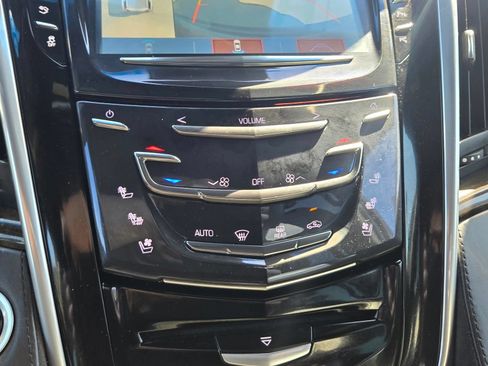 Used 2020 Cadillac Escalade ESV Platinum AWD/4WD image 23