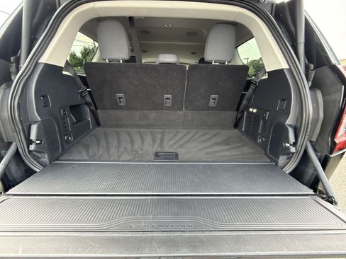 Used 2025 Ford Expedition Active AWD/4WD image 26