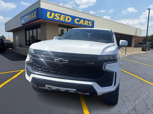 Used 2023 Chevrolet Tahoe Z71 w/ Luxury Package AWD/4WD image 25